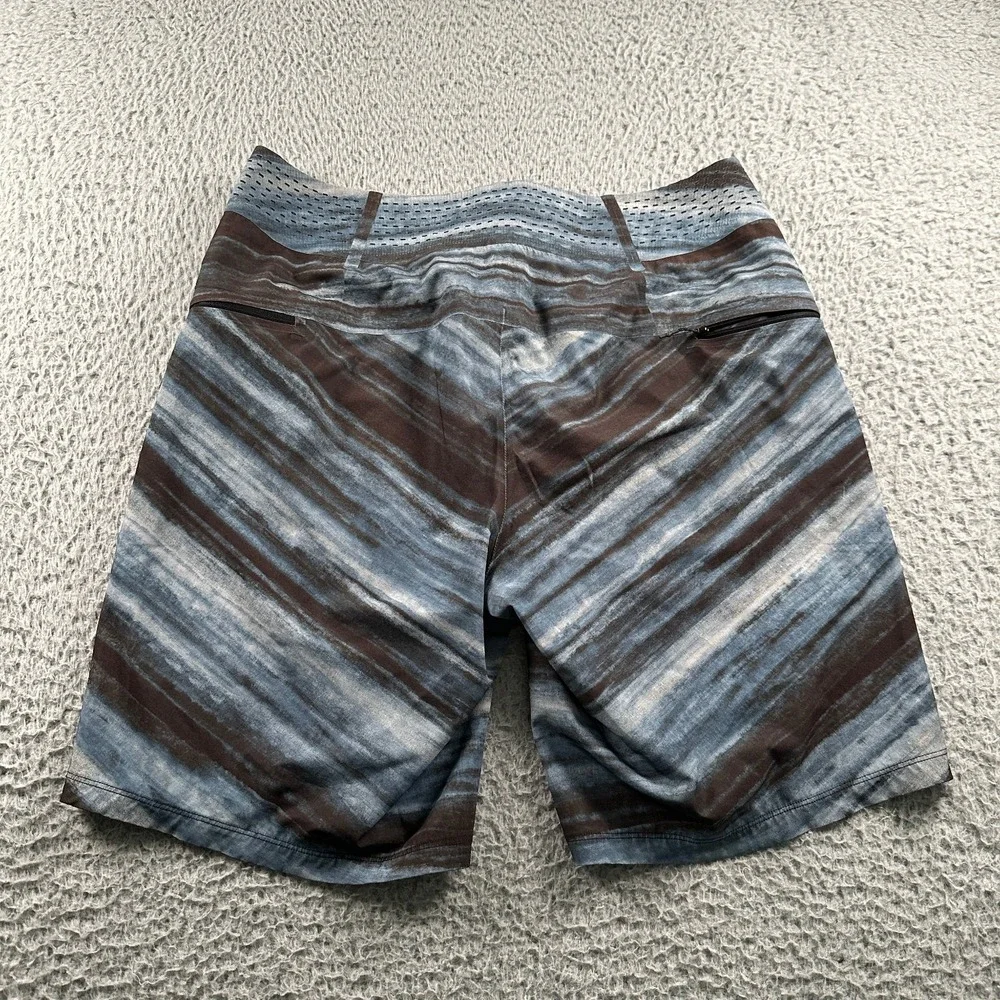 Lululemon Men's Current State Board‎ Shorts Size 31 Striped Swim Trunks
